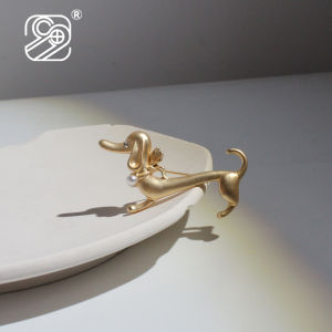 Spring 2024 Cute Sausage Dog Element Frosted Gold Small Pin Womens Quality Personality ZD Fashion Jewelry Accessory