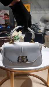 Túi Xách Chữ B - Túi Đeo vai hàng Việt xuất khẩu size 22 cm dùng đi học đi chơi đi làm. Mộc Nhi - Túi Xách Nữ