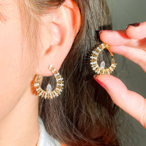 SEQUITO Ladies Jewelry Yellow Gold Plated Pave Setting Shiny AAA Cubic Zircon Personality Round Hoop Earrings for Holiday Gift Ear Decoration SE860