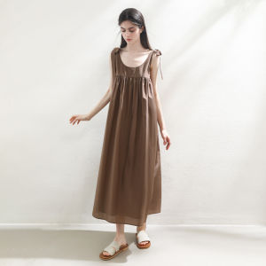 Miccbeirn | ชุดเดรสยาวคอวีแขนกุดผ้าไหมผสมคอตตอนสไตล์ฝรั่งเศส กระโปรงทรงเอผูกโบว์ผีเสื้อ ชุดทำงานฤดูร้อน กระโปรงยาว