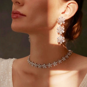 MESU.ACC | Floral Sparkle Bridal Necklace and Earring Set