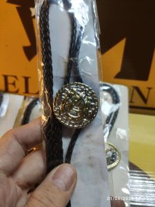 คาวบอยไท้ร์จี้สร้อยโบโลเนื้อซิ้งค์สีนิเกิลพร้อเชือกทักและตุ้มหาง2ตัว