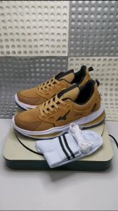 Sepatu Olahraga Pria Wanita new arrivals Sport Sepatu Pria Keren COD Free Kaos kaki Premium