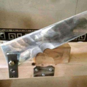 pengupas mede manual