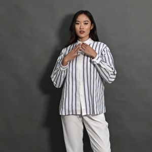 QUEENTIN Kemeja Wanita Shanghai 0556 Katun Yarndyed Motif Salur Lengan Panjang