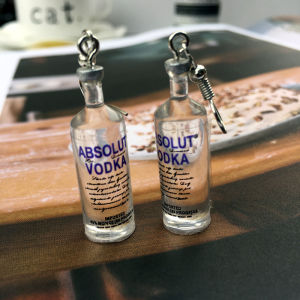 Creative Handmade Funny TikTok Net Red Wine Bottle Earrings Interesting Simulation Transparent Foreign Wine Beverage Bottle I Want to Eat Ear Clip