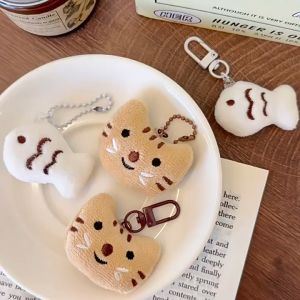 แมวปลาตุ๊กตาพวงกุญแจ Ins สำหรับบุคคลกระเป๋าเป้สะพายหลังพวงกุญแจ กิ๊ฟน่ารักๆ Pinapple