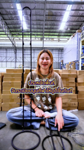 ชั้นวางลูกบอล ชั้นเก็บของแบบบอลที่มีการออกแบบชั้นในแนวตั้ง มีการจัดระเบียบบาสเก็ตบอลฟุตบอลและวอลเลย์บอล