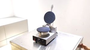 เครื่องทำโคนวาฟเฟิลไฟฟ้า เครื่องทำกรวยวาฟเฟิลไอศกรีม กรวยวาฟเฟิลไอศรีมกรอบ ✅สินค้าพร้อมส่ง