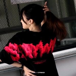 T-Shirt Oversize Black Stay Wild - Kaos Oversized Reguler Pria Wanita Cotton Combed Streetwear Graphic - TRIAD A4749