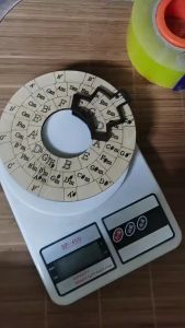 Wooden Music Tools Circle Round Wooden Guitar Chord Wheel for Guitar Notes Chords Wooden Melody Tool Music Instrument Wood Melody Maker Circle of Fifths Wheel Circle Wooden Wheel and Musical Easy To Use