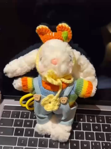 ต้นฉบับตุ๊กตาชุดเจ้าหญิงกระต่ายหูยาวพวงกุญแจ น่ารักการ์ตูนข้ามแต่งตัวกระต่ายตุ๊กตาจี้ของขวัญขนาดเล็ก