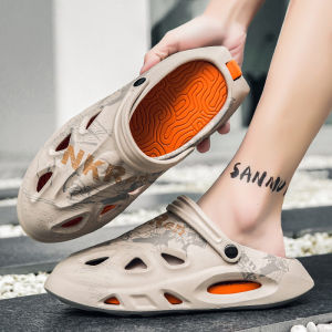 Hole Shoes Mens Summer Outwear Shit Feeling Thick Sole Non Slip Closed Toe Coconut Slippers Dual-Use Driving Beach Sandals