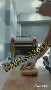 Máy cán bột làm bánh bao bánh gối đế bánh pizza TRỤC 22CM