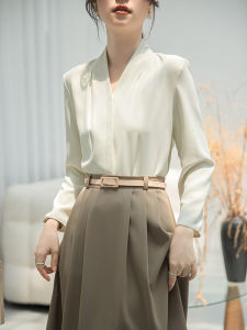 Elegant French Style V-neck Shirt Womens Early Spring New Commute Professional Interview Formal Fashionable Top