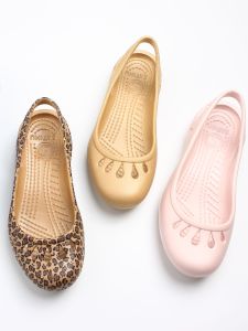 Womens Summer New Hole Hole Shoes Flat Bottom Slip-On Anti-Slip Head Protection Beach Sandals Outdoor Wear Nurse Shoes