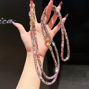 สร้อยข้อมือโทรศัพท์มือถือแบบสามในหนึ่งพร้อมโซ่สะพายข้าง โซ่สะพายไหล่ โซ่สะพายคอ จี้แฟชั่น แผ่นรอง ประดับเพชรเทียม แบรนด์เนม ไม่มีแบรนด์