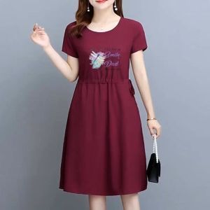 ชุดเดรสสำหรับผู้หญิงแขนสั้นเสื้อสีดำพิมพ์ลายชุดยาวปานกลางทรงหลวมชุดเดรสมีกระเป๋า