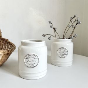 High-appealing Nordic Ceramic Storage Jar