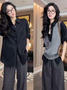 เสื้อเชิ้ตคอวีแขนยาวสีดำสไตล์เกาหลีสำหรับผู้หญิง ฤดูใบไม้ร่วง 2024 เสื้อกั๊กถักแบบหลวมๆ ที่สวมใส่ได้หลายชั้น เสื้อเชิ้ตผู้หญิง