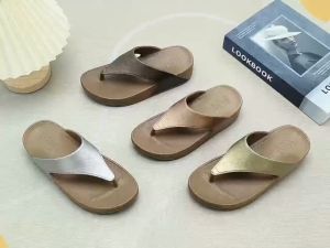 M-4 3CM Heeled Sole Rubber Made Two-strap Slipper Casual Matte Finish Classy Sandals For Women