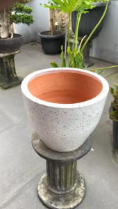 POT BUNGA GERABAH TANAH LIAT MOTIF SPRINKLE PUTIH D37 T30 - GERABAH SPRINKLE D37 PUTIH