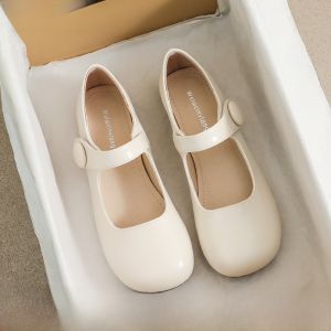 รองเท้า Mary Jane แบบสวมส้นแบนสไตล์ฝรั่งเศสสำหรับผู้หญิง ฤดูใบไม้ร่วง 2025 รองเท้าส้นแบนแบบสวมส้นแบนสำหรับใส่กับกระโปรง JK สไตล์รองเท้าหนังขนาดใหญ่สำหรับผู้หญิงไซส์ 41-43