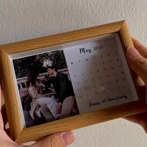 Customised Calender Photo Frame 4R 6inch Surprise Gift For Her For Him Birthday Valentines Gift客制化月历相框定制6寸相框情人节惊喜礼物生日纪念日