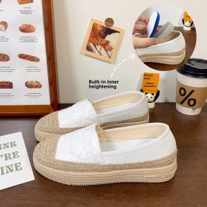 Thick Bottom Fisherman Shoes Womens 2025 New Lazy One-Step Small Fragrance Style Leather Surface Soft Bottom Versatile Casual Shoes