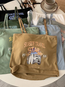 เสื้อกั๊กสปอร์ตสายเดี่ยวพิมพ์ลายตัวอักษรสตรีทสำหรับฤดูร้อนปี 2025 สำหรับผู้หญิงพร้อมแผ่นเสริมหน้าอก ชุดชั้นในสตรีทสไตล์