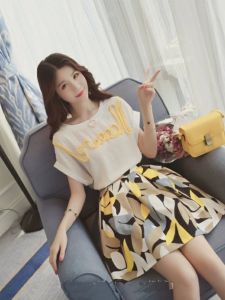 Summer 2025 plus Size Womens Two-Piece Set Slimming Belly Covering Half-Length Dress Stylish for Plump Sister High Waist