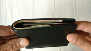 กระเป๋าสตางค์ ผู้ชาย หนังแท้ handmade Vslim Wallet Black genuine leather by Vanchada Brand