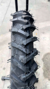 Leo Tire Agriculture Tractor Tire 600-12/400-12 6PLY/4PLY Heavy Duty TUBE TYPE TRACTOR High-quality
