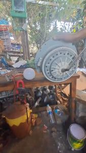 Generator ตัวใหญ่ + ไดโอดบริด มอเตอร์ปั่นไฟรอบต่ำ