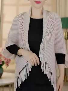 ผ้าคลุมไหล่ถักนิตติ้งสีพื้นแบบใหม่ฤดูใบไม้ร่วง/ฤดูหนาวปี 2025 ผ้าคลุมไหล่แบบถักสำหรับผู้หญิง ผ้าคลุมไหล่โพลีเอสเตอร์ แขนยาว ปกป้องคอและไหล่