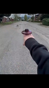 ของเล่นโดรนเด็ก Flying Fidget Spinner ของเล่นบรรเทาความเครียด มีไฟหลากสี