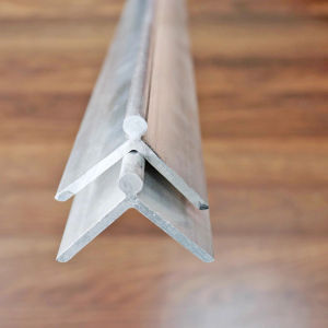 เข็มขัดกันรั่วแบบมือพิเศษ กาวน์สลิปพร้อมสายรัดเหล็ก รางนำทางเหล็กชุบโครเมียม อุปกรณ์เสริมสำหรับเครื่องมือจักรกล