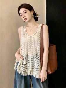 Áo Thun V-Neck Dệt Ren Tầng Lớp Kích Cỡ Lớn Thon Gọn Có Phù Điệu