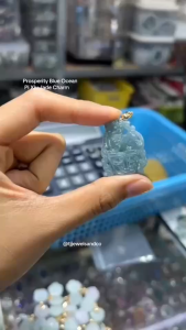 จี้แกะสลักปี่เซี่ยหยกบลูโอเชี่ยนบนก้อนเงินก้อนทอง Prosperity Blue Ocean Pi Xiu Jade Charm