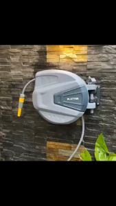 Bộ vòi tưới cây rút dây tự động Blatter