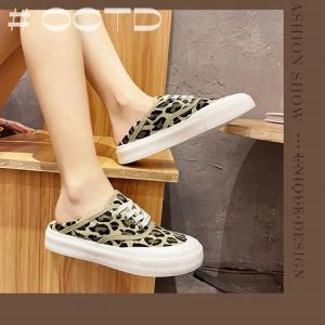 LKfashion เข้าใหม่ รองเท้าผ้าใบแฟชั่น ทรงสวยมากสายหวานใส่แมทช์ชุดยังไงก็สวย น้ำหนักเบาใส่สบายเท้ามี 4 สีให้เลือกใช้งานแบบไหนเลือกสีนั้นได้เลย