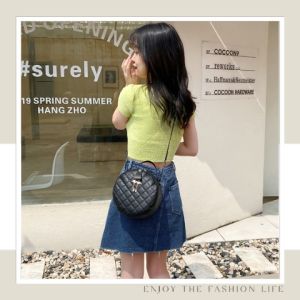 LHSunday NEW ARRIVAL กระเป๋าเเฟชั่นผู้หญิง สายยาว เเต่งอะไหล่สีทอง เอาอยู่ทุกลุค ที่สําคัญราคาถูกมากนะเเก ใส่เที่ยวก็ได้ ใส่ไปทํางานก็ดี มีหลากหลายสีให้เลือกคุ้มๆ ไปซื้อเลย