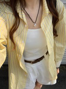 เสื้อเชิ้ตแขนยาวลายทางสีเหลืองฤดูใบไม้ร่วง ทรงหลวม ป้องกันแสงแดด สำหรับผู้หญิง ทรง POLO คอปก ทรงหลวม ทรงหลวม