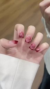 100% HANDMADE Short square Artificial Nail Ruby Cats Eye Nails Pomegranate red Gradient red crystal Fake Nails Art Reusable and Removable