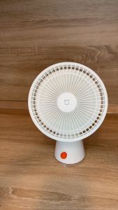 Xiaomi Mi Rechargeable Mini Fan เสียวหมี่ พัดลมไร้สาย ประกันศูนย์ไทย 1 ปี พัดลมแบบพกพา แบต 4000 mAh พัดลมตั้งโต๊ะแบบพกพา ความแรงลม 4 ระดับ พัดลม Mini