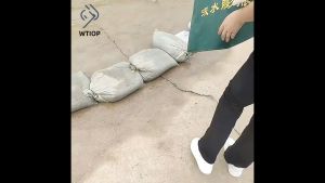 Water Activated Flood Barriers for Home Door Sandless Sandbags for Flood Control Sandbag Alternative for Rain Protection Reusable Absorbent Prevention Sandbags for Garage and Basement