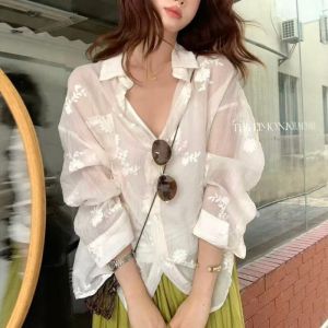 CHOEFULYN | Áo Dài Tay Chống Nắng Thêu Mẫu Quả Mận Pháp Form Rộng Giúp Gọn Gàng