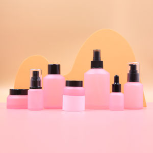 High End Travel Kit Glass Bottles for Creams Lotions Essences Serum Dropper Bottles Fine Mist Spray Bottles Cosmetic Tools