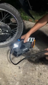Máy Bơm Hơi Ô Tô Xe Máy HUKAN G2-BHP2120 – Máy Bơm Lốp Dùng Pin Bơm Hơi Cầm Tay Đa Năng