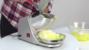 Heavy-Duty Stainless Steel 2/3-Blade Ice Crusher for Halo-Halo 500W High Quality Commercial SmoothieMaker for Home and Business and Other Ice-Cream Making Ultra Fine Snow lce Shaver Machine